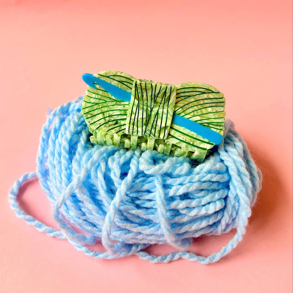 Crochet Needle Hair Claw