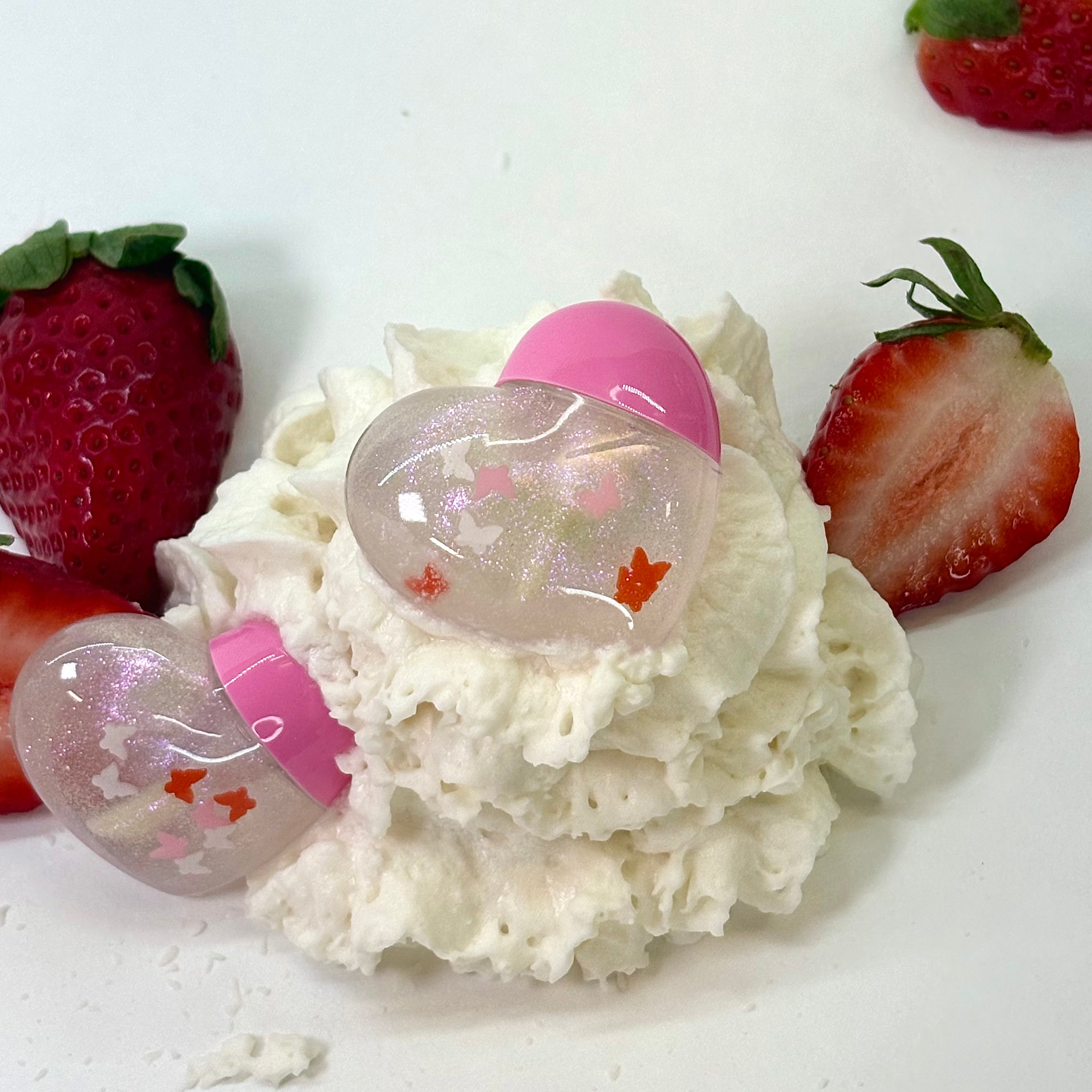 "You Give Me Butterflies" Gloss (Strawberries & Cream)